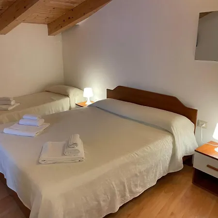 Domo Is Solus - - Living Gasthof 3*