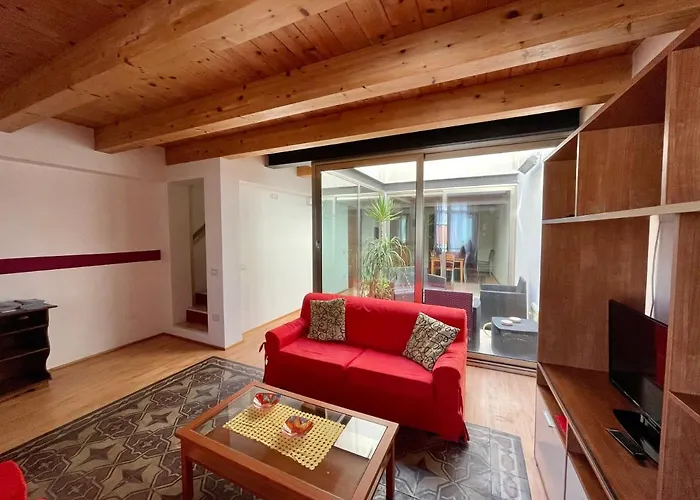 Domo Is Solus - - Living Gasthuis 3*