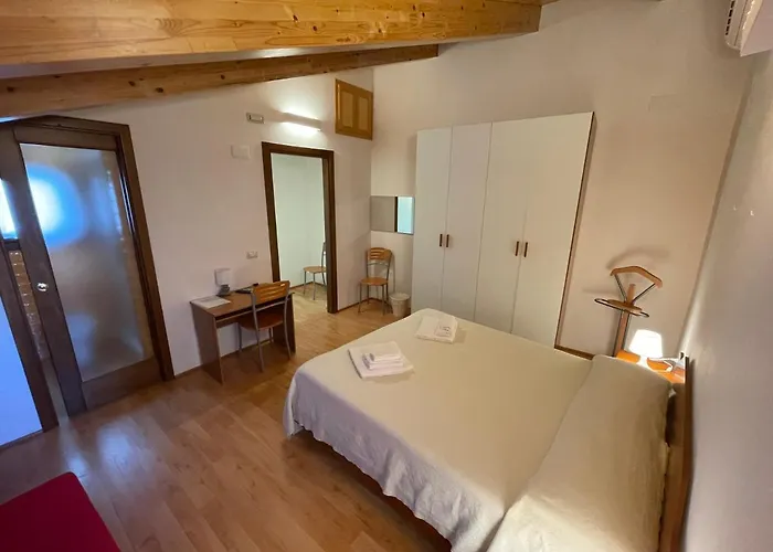 Domo Is Solus - - Living