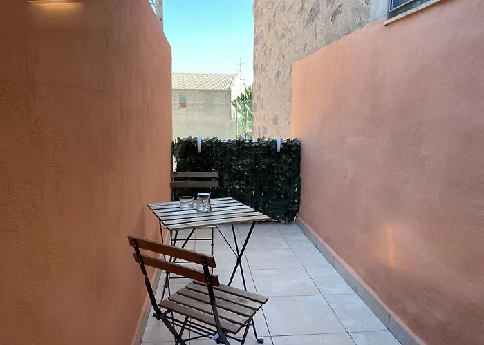 Gasthuis Domo Is Solus - - Living 3*